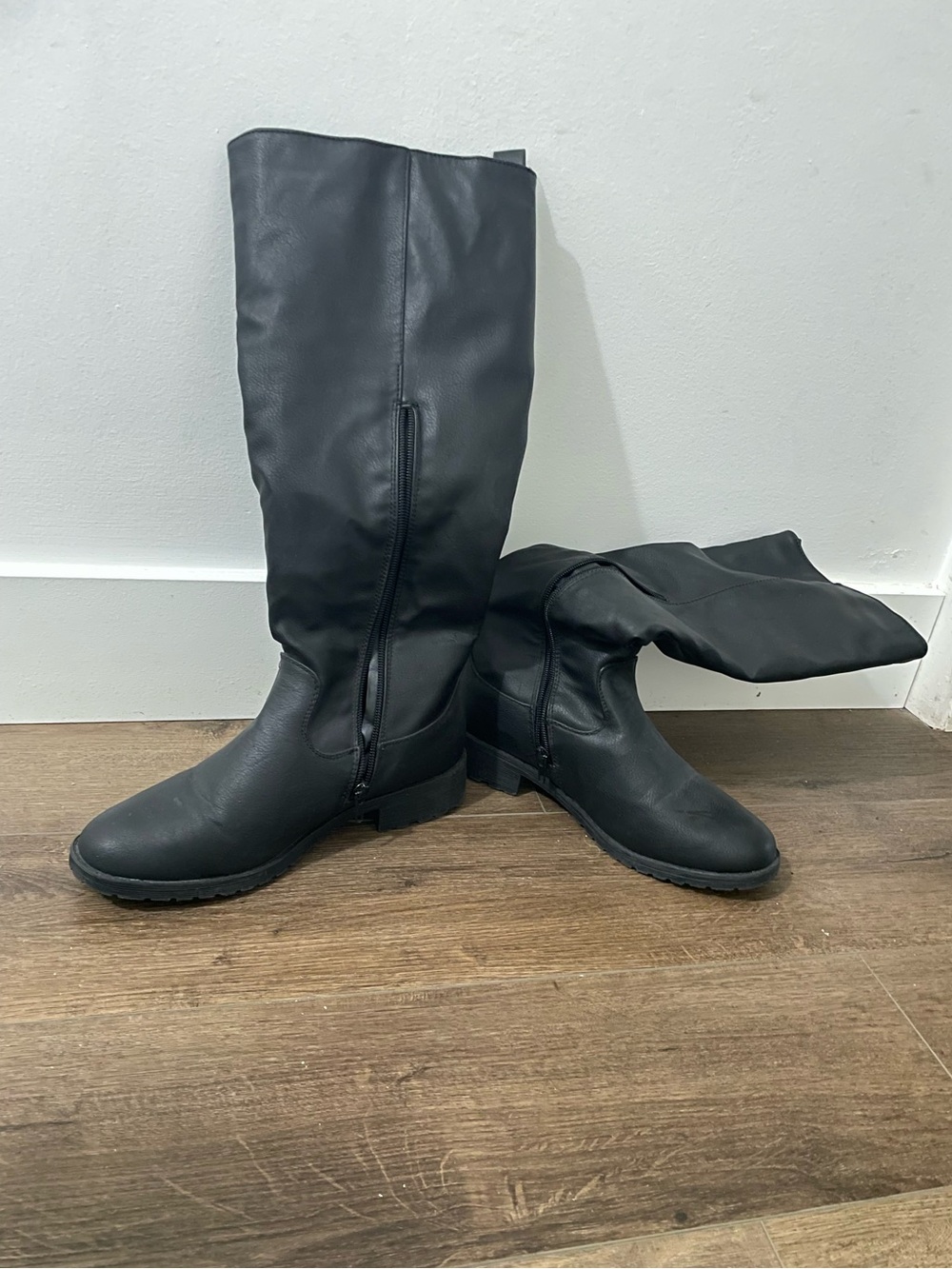 Classic Black Knee-High Riding Boots